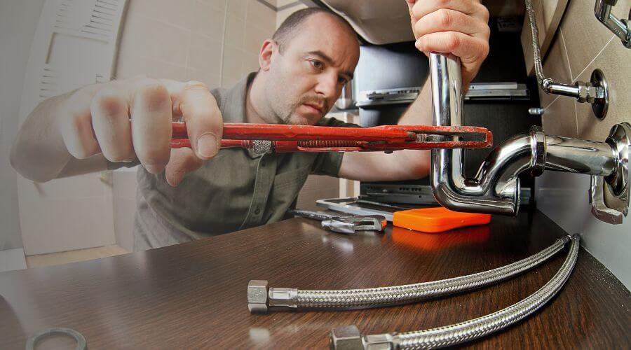 Professional expert plumbing services in Colona, IL